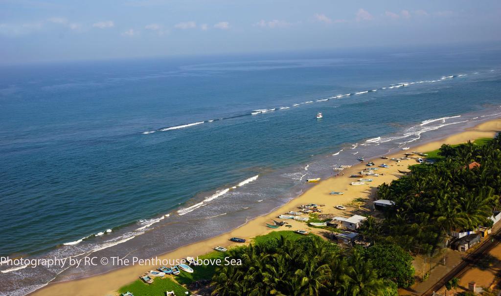 The Penthouse Above Sea Appartement Dehiwala-Mount Lavinia Buitenkant foto