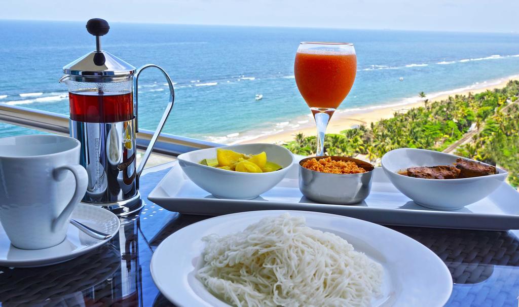 The Penthouse Above Sea Appartement Dehiwala-Mount Lavinia Buitenkant foto