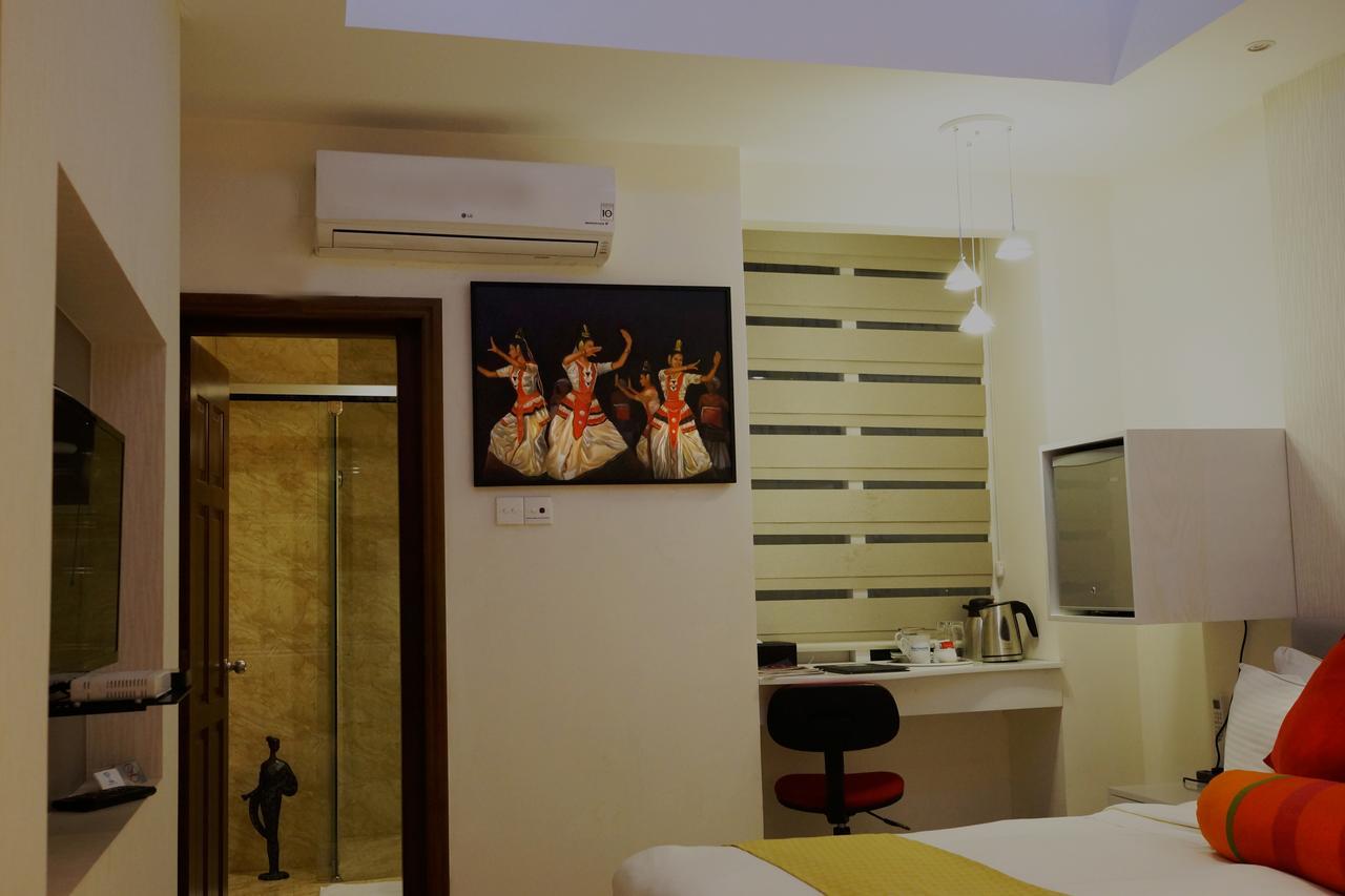 The Penthouse Above Sea Appartement Dehiwala-Mount Lavinia Buitenkant foto