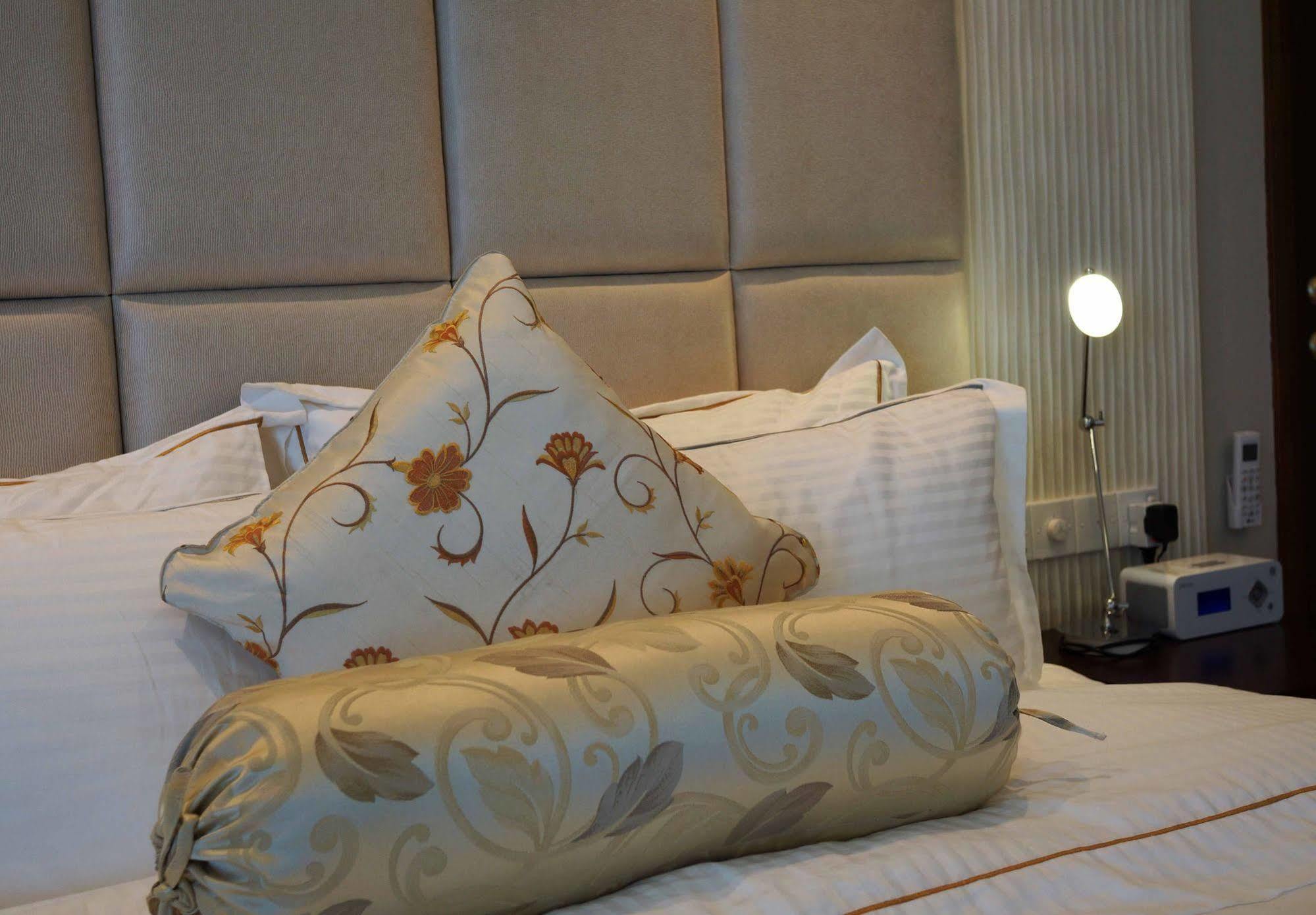 The Penthouse Above Sea Appartement Dehiwala-Mount Lavinia Buitenkant foto