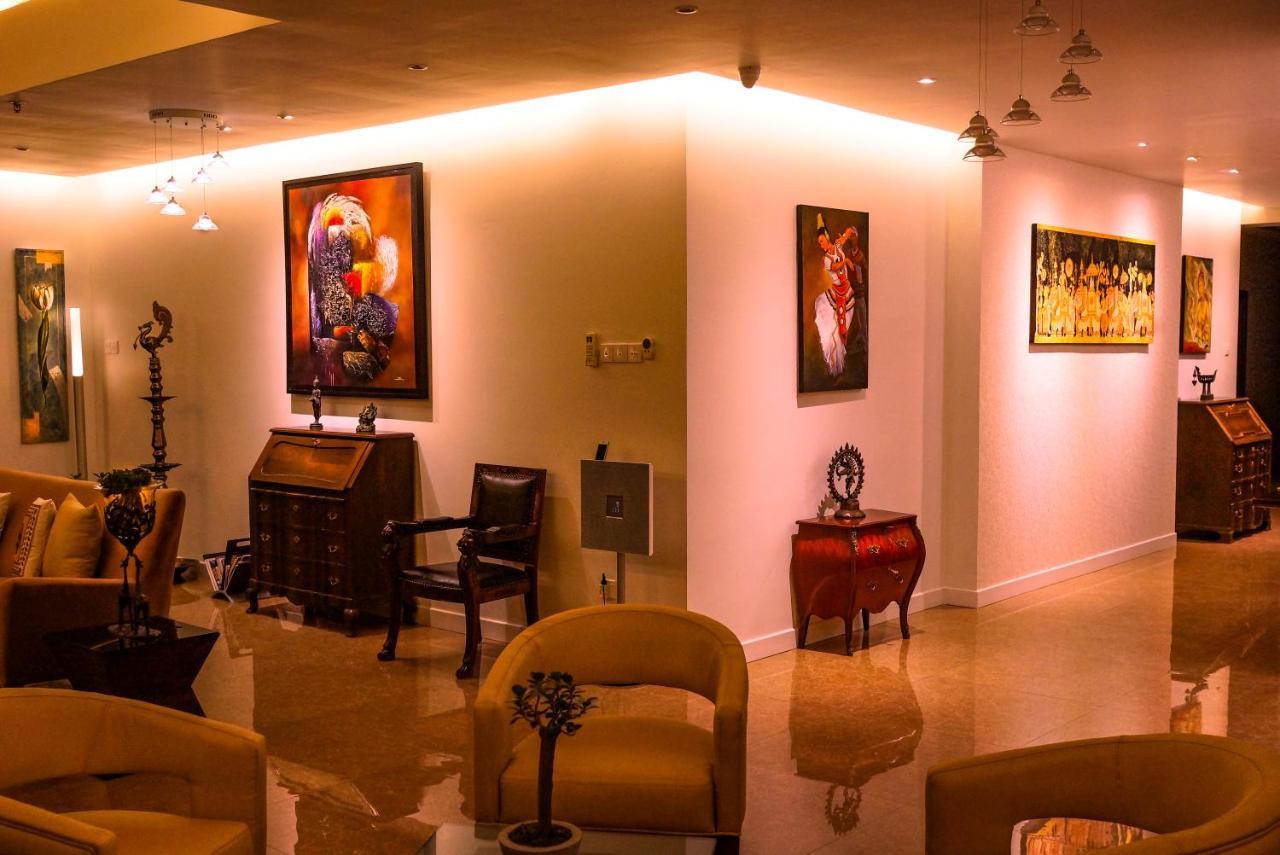 The Penthouse Above Sea Appartement Dehiwala-Mount Lavinia Buitenkant foto